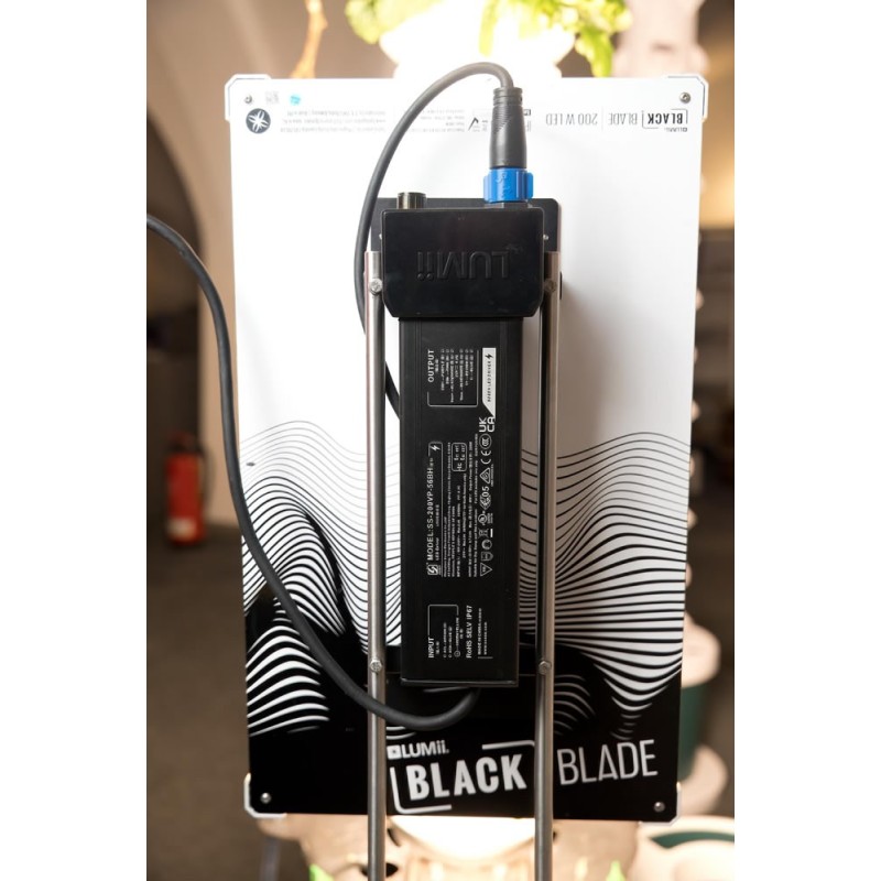 Hydroponik Beleuchtungs-Set "LUMii Black Blade"